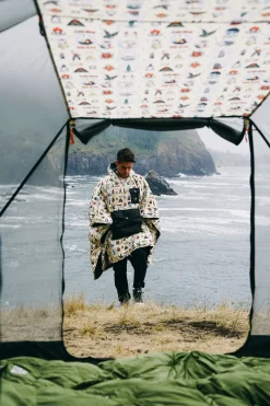 Poler Ponchos><noscript><img width=