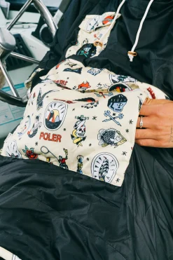 Poler Ponchos><noscript><img width=