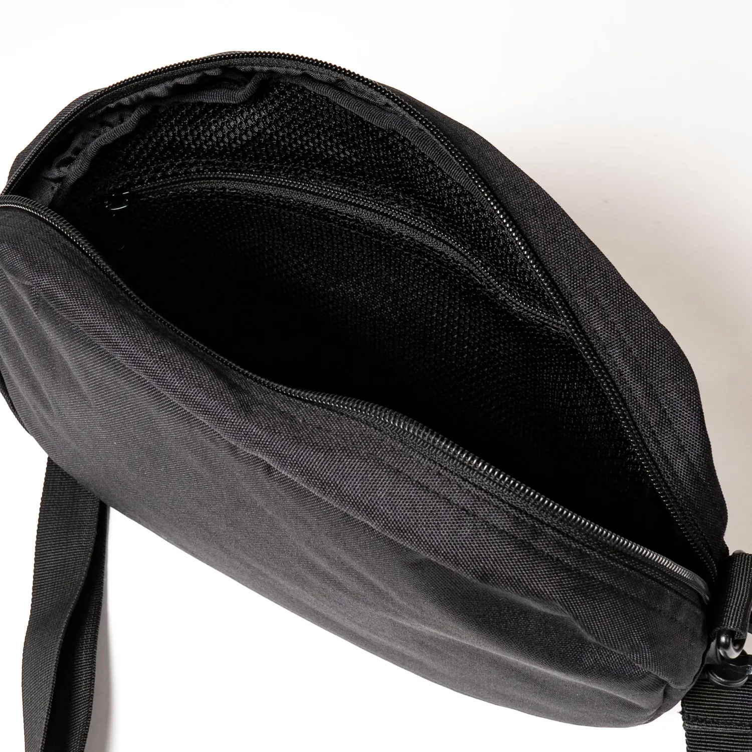 Poler Bags>Round Shoulder Bag